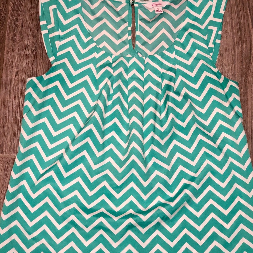 Sleeveless blouse